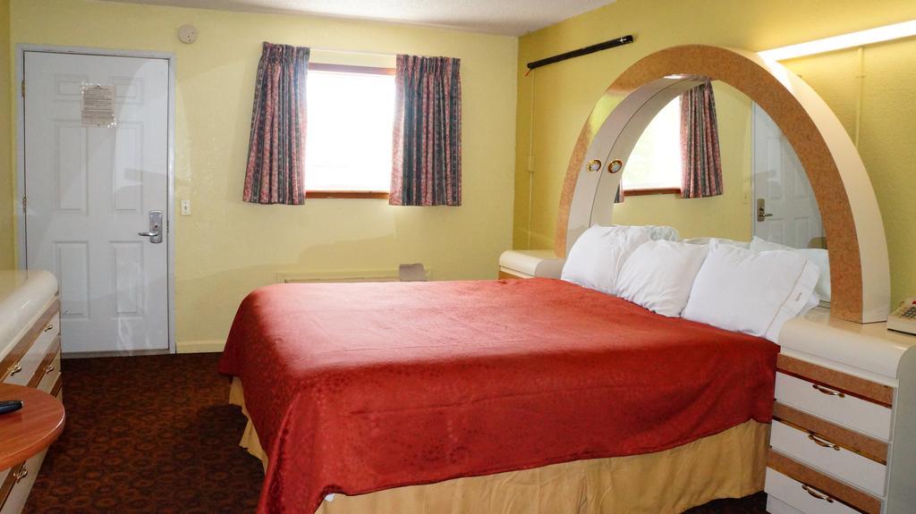Royale Inn Kansas City Buitenkant foto